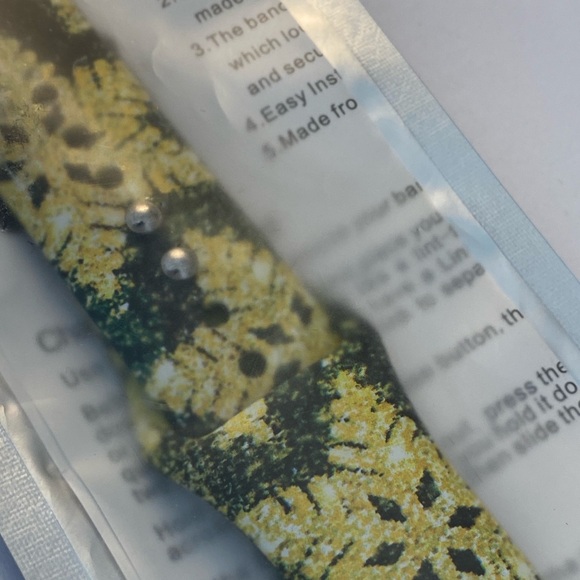 Silicone Sports Band For Apple Watch 38/40mm, Snowflake Pattern - Picture 7 of 7